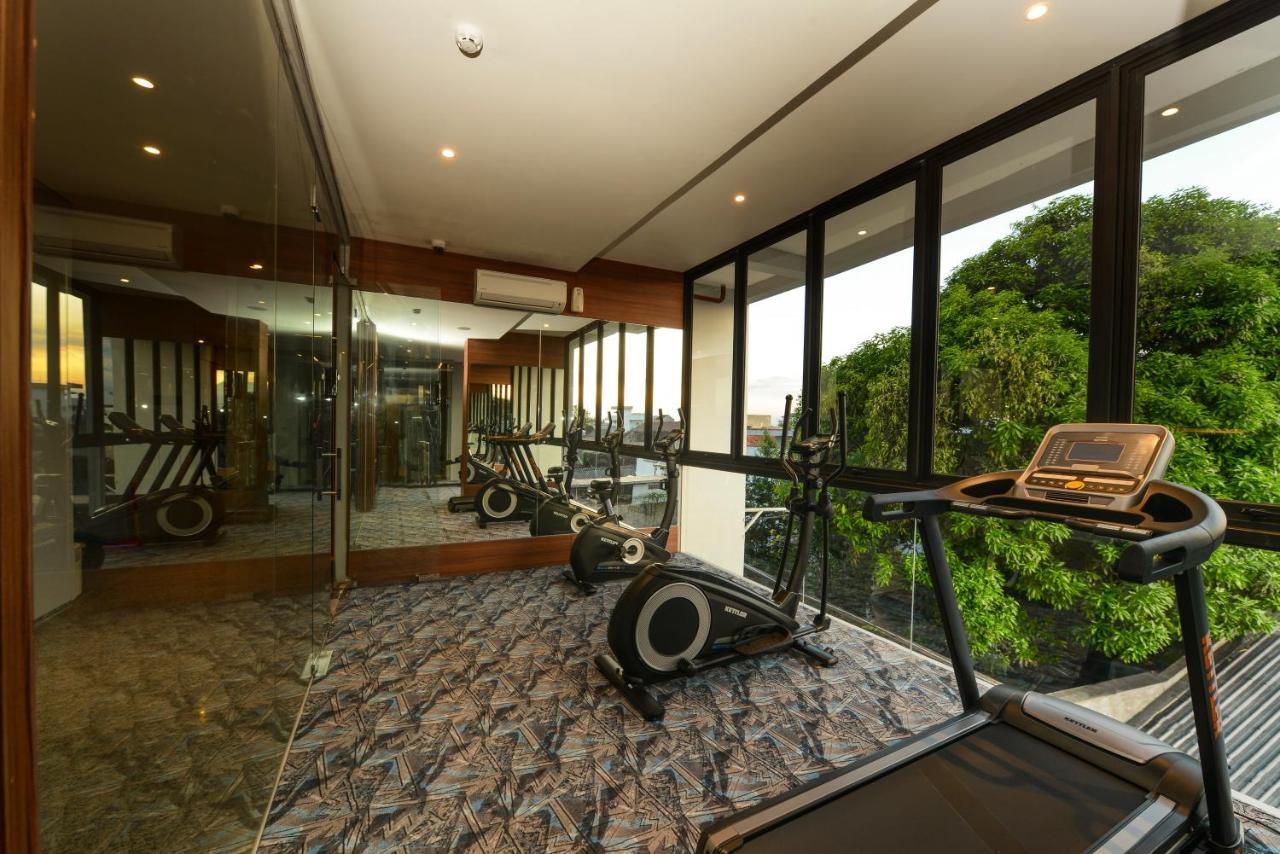 Nata Azana Hotel Solo Εξωτερικό φωτογραφία