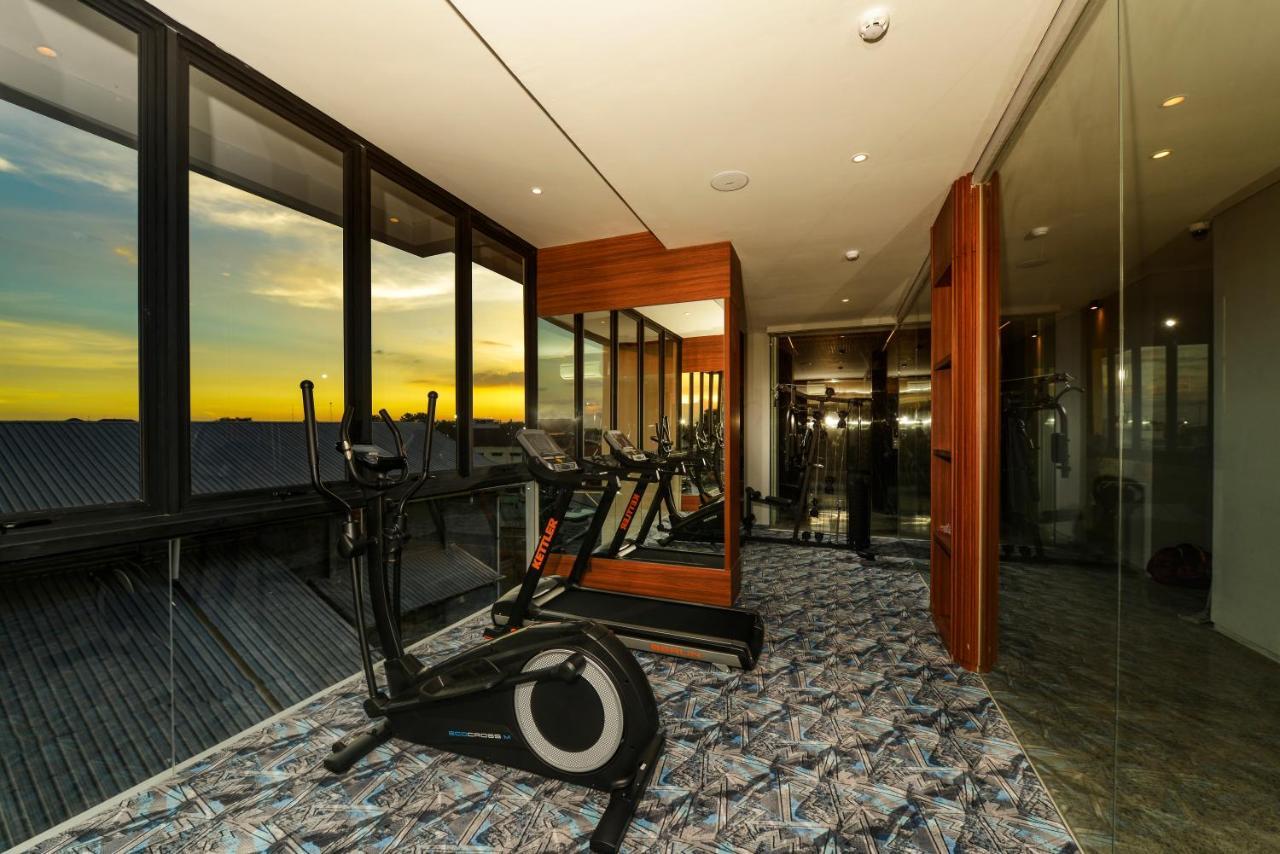 Nata Azana Hotel Solo Εξωτερικό φωτογραφία