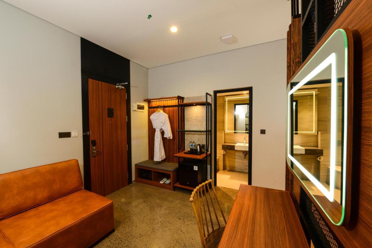 Nata Azana Hotel Solo Εξωτερικό φωτογραφία