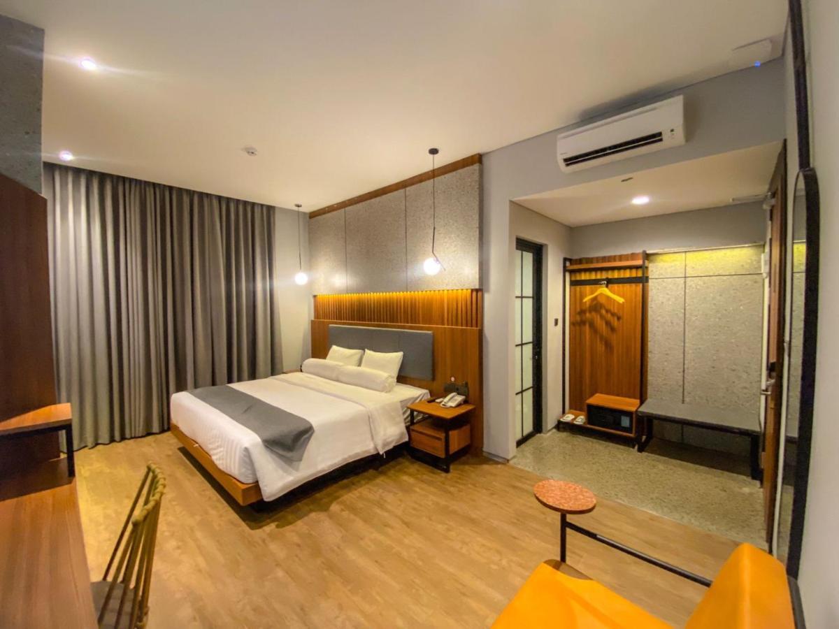 Nata Azana Hotel Solo Εξωτερικό φωτογραφία
