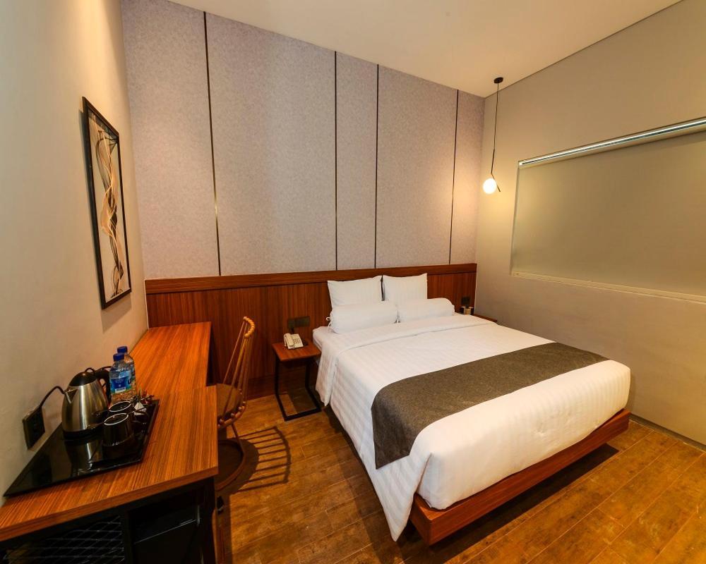 Nata Azana Hotel Solo Εξωτερικό φωτογραφία
