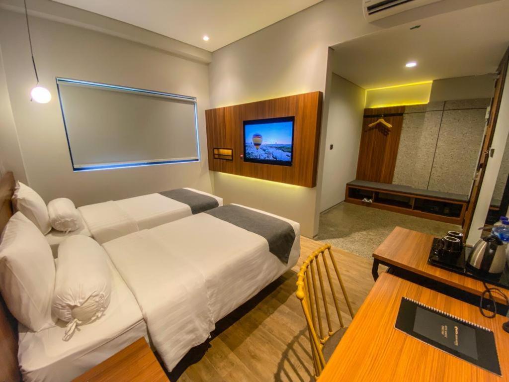 Nata Azana Hotel Solo Εξωτερικό φωτογραφία